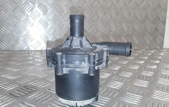 Nissan Leaf I (ZE0) Electric auxiliary coolant/water pump
