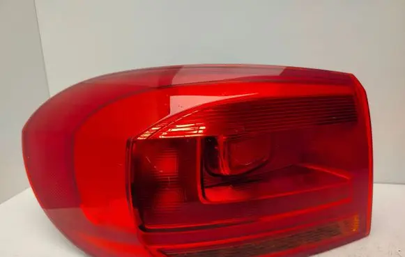 Volkswagen Tiguan Rear/tail lights 2011R