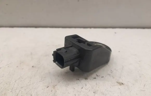Toyota RAV 4 (XA30) Airbag deployment crash/impact sensor 8917342080