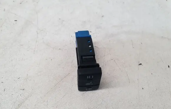 Toyota Auris E180 Seat heating switch 191690
