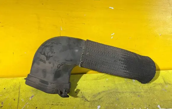 Seat Exeo (3R) Air intake hose/pipe 8E0129604N