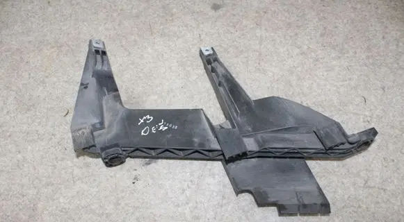 BMW X3 E83 Headlight/headlamp mounting bracket 1301073025