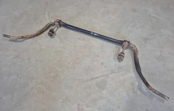 Mitsubishi L200 Front anti-roll bar/stabilizer link 