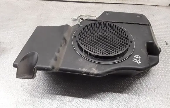 Dodge Caliber Subwoofer speaker 04672324AC