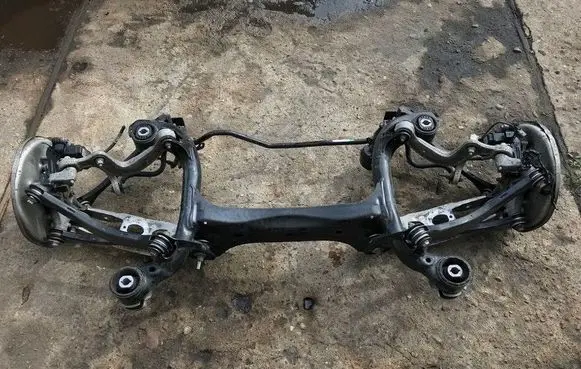 Audi A4 S4 B9 Rear axle beam with reductor 