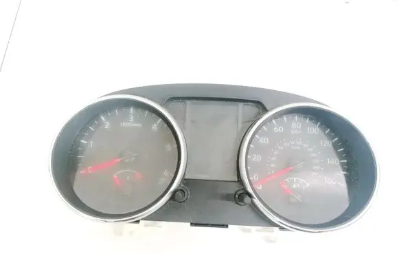 Nissan Qashqai Speedometer (instrument cluster)