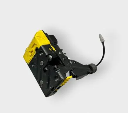 Volvo V70 Front door lock
