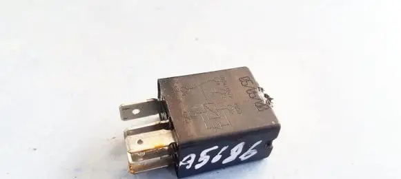 Peugeot 406 Other relay 232503