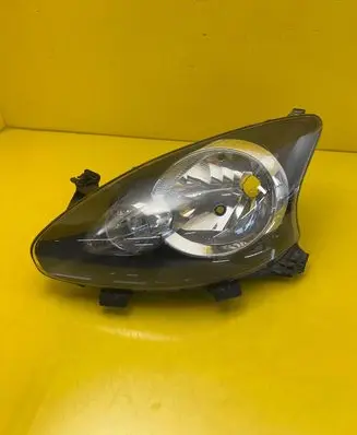 Toyota Aygo AB10 Headlight/headlamp 81150-0H010