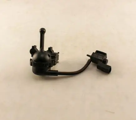 Audi A4 S4 B8 8K Vacuum air tank 037906283C