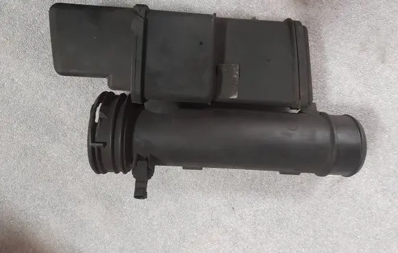 Mercedes-Benz E W211 Intake resonator A2115280308 2115280308