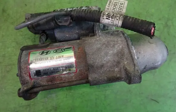 KIA Carens II Starter motor 3610025020