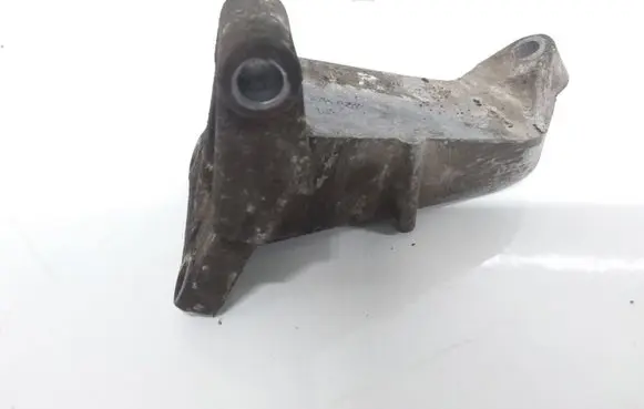 BMW 5 E28 Engine mounting bracket 1175622