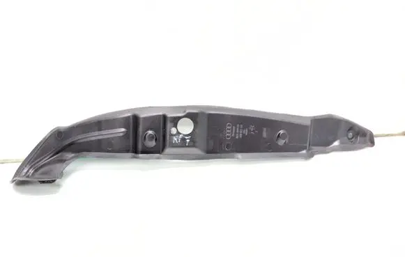 Audi A6 C7 Fender end trim 4G0821111