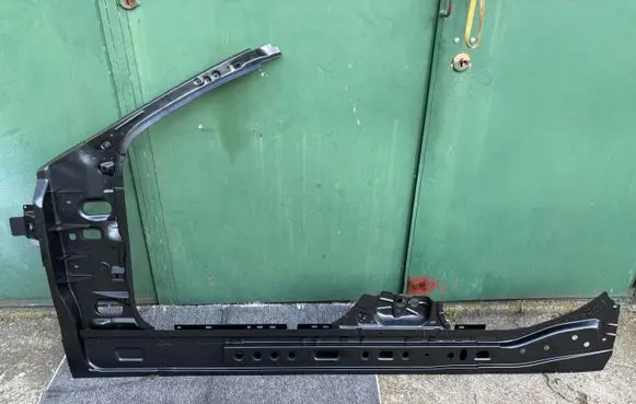 Mercedes-Benz CLA C118 X118 Front sill (body part) A1186360500