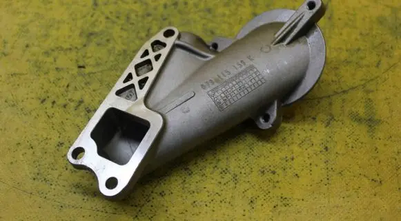 Audi A8 S8 D3 4E Oil pump 079115159K