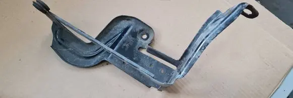 Audi A6 Allroad C6 Intercooler pipe mounting bracket 4F0145814AB 34710304