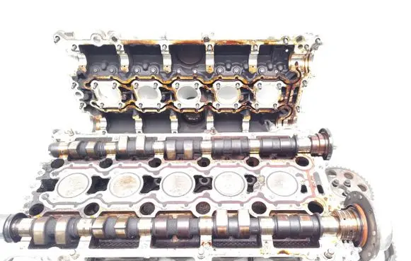 Volvo S60 Engine head 1001837003