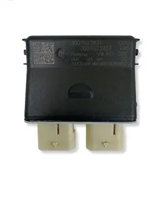 Volkswagen Tiguan Tailgate/trunk control unit/module 3G0962243F 32830400