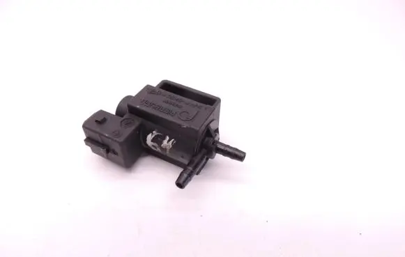 Volvo S60 Turbo solenoid valve 8699233 70051500