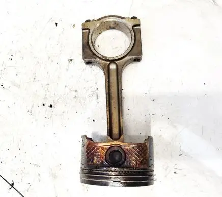 Mazda 5 Piston with connecting rod