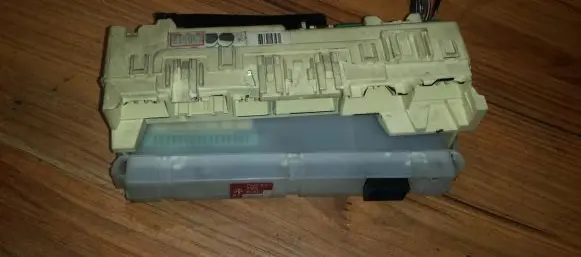 Mazda 323 F Fuse box set 4E31A BC6C
