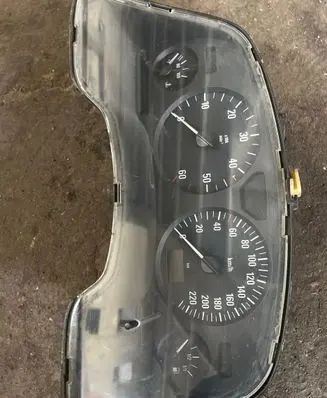 Opel Zafira A Speedometer (instrument cluster) 24461749J