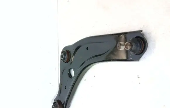 Nissan Qashqai Front lower control arm/wishbone 545004EA0B DE04R