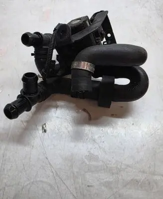 Volkswagen Transporter - Caravelle T5 Coolant heater control valve 7L0819076