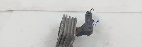 Peugeot 207 Engine mount bracket 9680119880