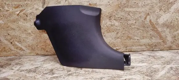 Foot area side trim