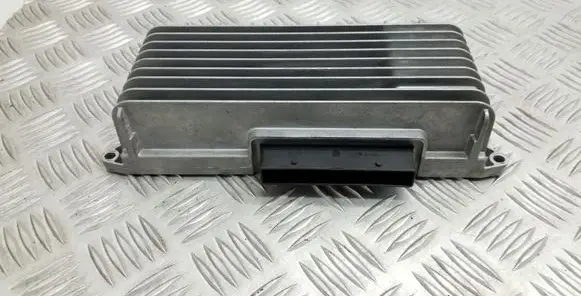 Audi A5 8T 8F Sound amplifier 8T0035223AB