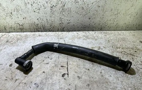 Jeep Grand Cherokee WL Air intake hose/pipe P68343572AA
