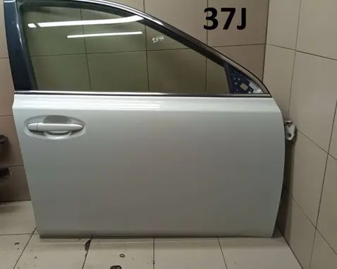 Subaru Legacy Front door 37J