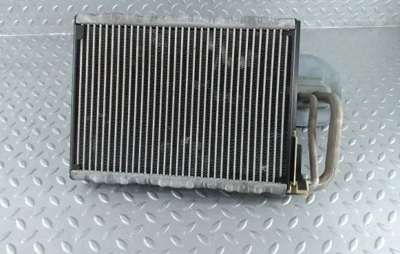 Air conditioning (A/C) radiator (interior)