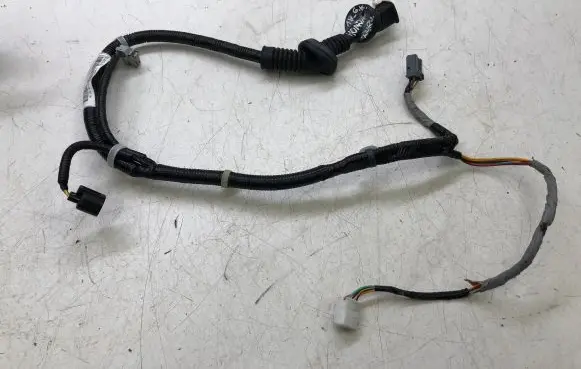 Honda CR-V Rear door wiring loom 32754T1EE101