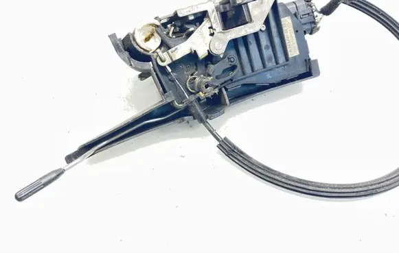Mercedes-Benz ML W163 Front door lock A1637203035