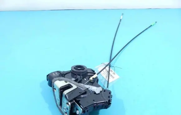 Toyota Sienna XL30 III Front door lock IMPRK1257104