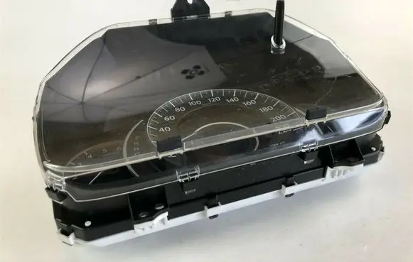 Honda CR-V Speedometer (instrument cluster) HR0408429 H2136