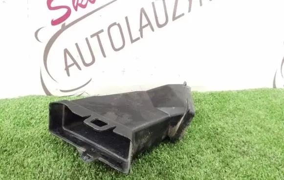 BMW 5 G30 G31 Other engine bay part 7357248 11252010 6167357248