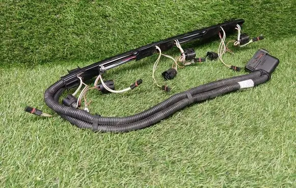 BMW 3 F30 F35 F31 Fuel injector wires 7592512 7589639
