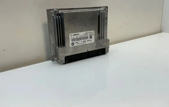 BMW 5 E60 E61 Engine control unit/module 7600923 0261209478 030038516
