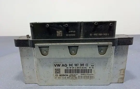 Skoda Fabia Mk3 (NJ) Engine control unit/module ECU 04C907309CC