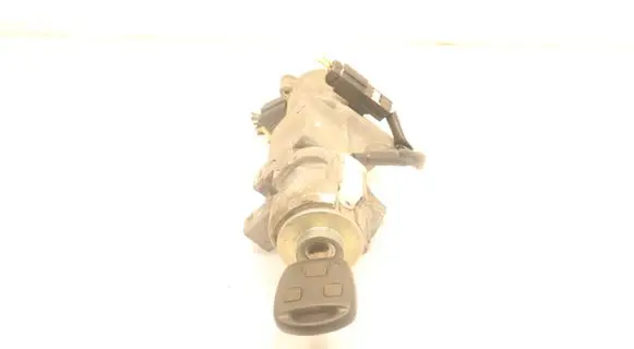 Toyota Avensis T250 Ignition lock