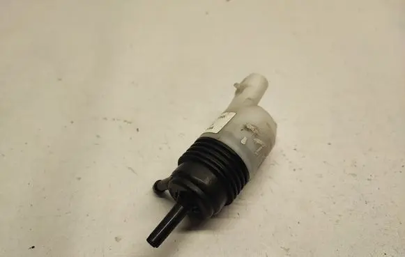 Chevrolet Camaro Windscreen/windshield washer pump PUM812166 3P2148