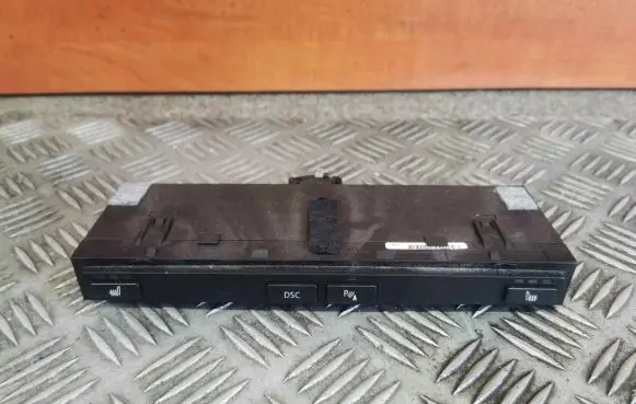 BMW 5 E60 E61 Seat heating switch 6949452