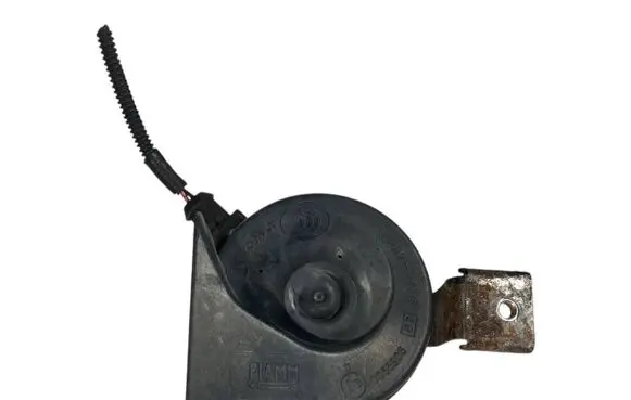 Volvo XC70 Horn signal 30796393