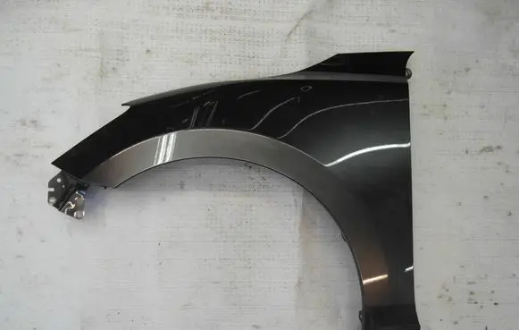 Mazda 2 Fender 2DJ