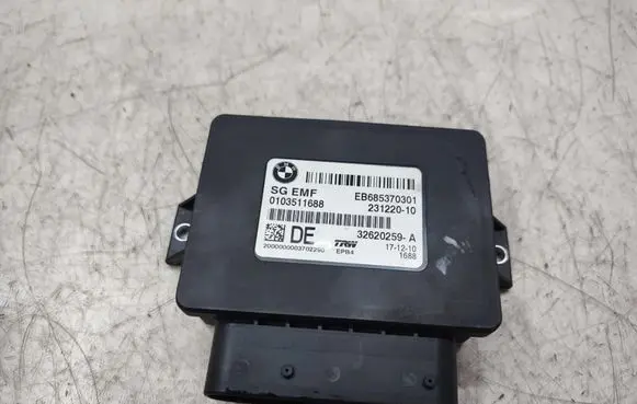 BMW 5 F10 F11 Hand brake control module 32620259