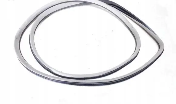 Mercedes-Benz C W203 Rubber seal loading door 163KM